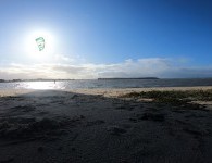 La kitesurfista solitaria